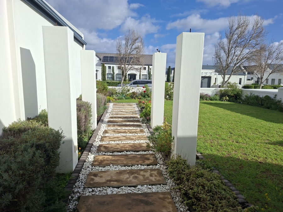 To Let 3 Bedroom Property for Rent in Croydon Vineyard Estate Western Cape